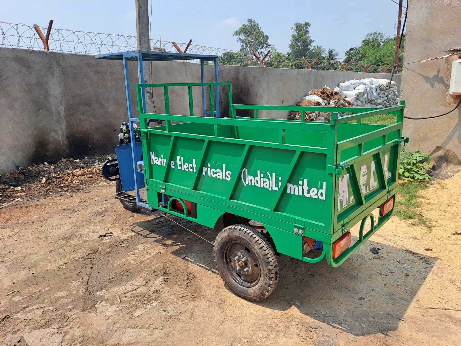 Electric Rickshaw Loader - Battery Life: 24 Months