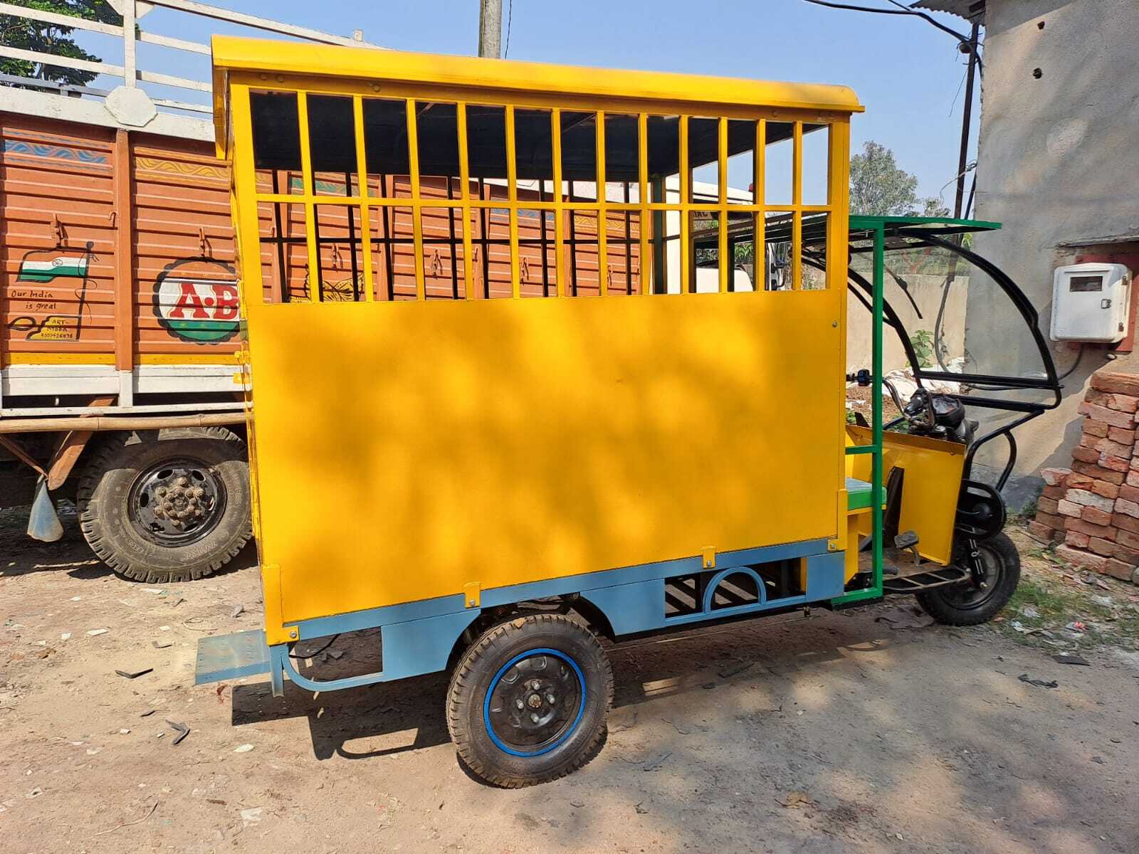 Electric School Van - Color: Yellow Paint Coated