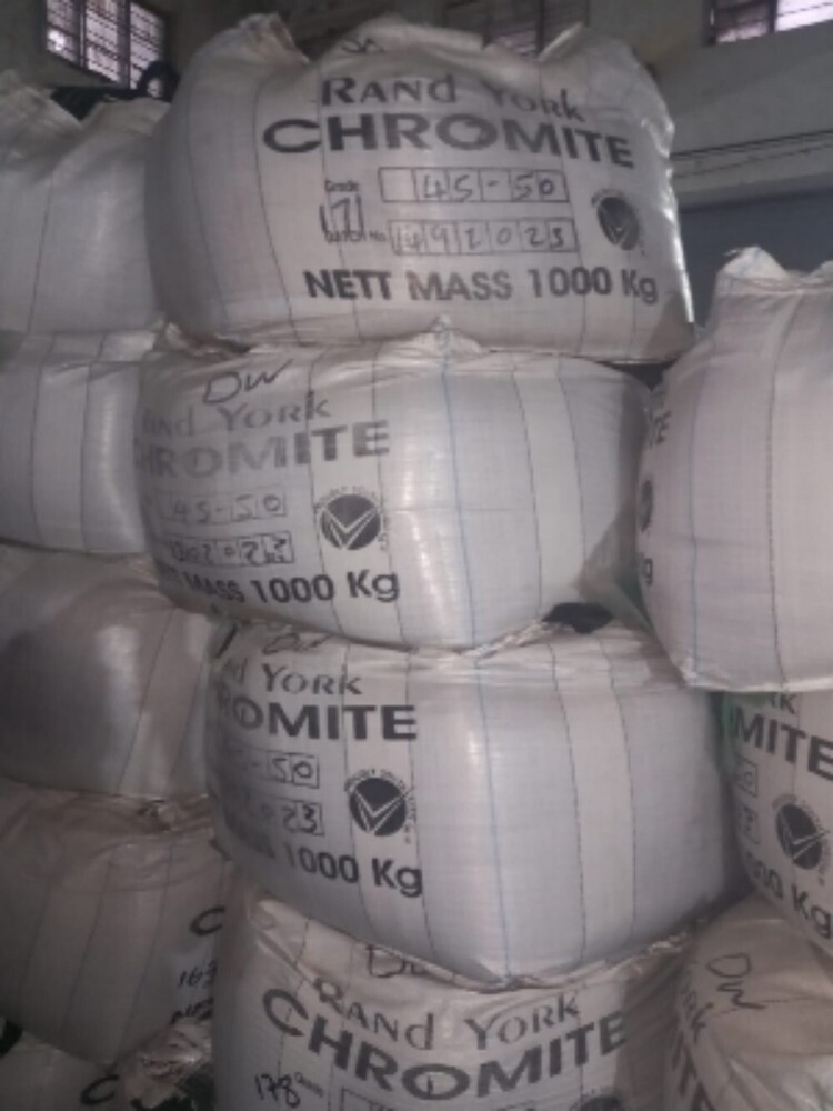 Chromite Sand Foundry Grade - Color: Black