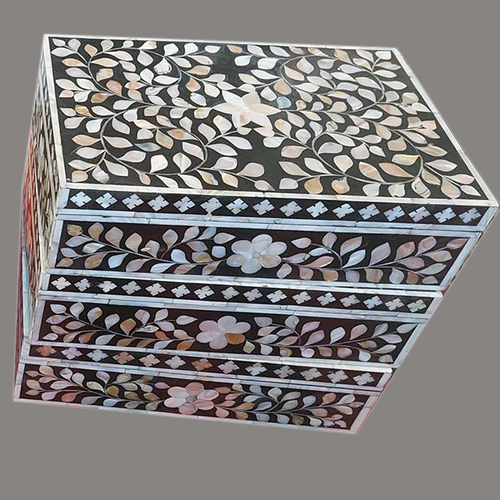 हाथ से बने MDF में मत्स्य मोती की इनले बॉक्स