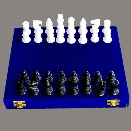 Marble Chess Coins - Color: Black & White