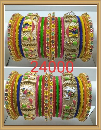 डिज़ाइनर बैंगल सेट