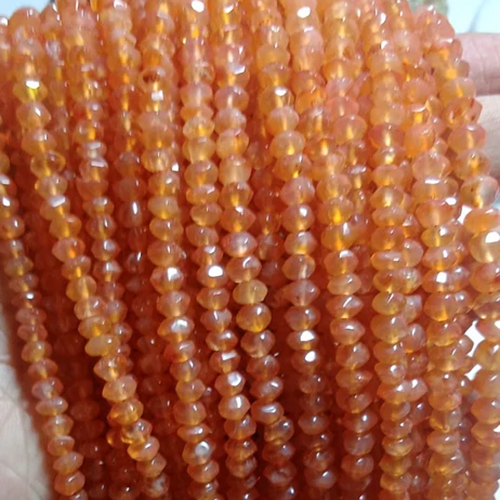 कार्नेलियन फैसेटेड बीड्स
