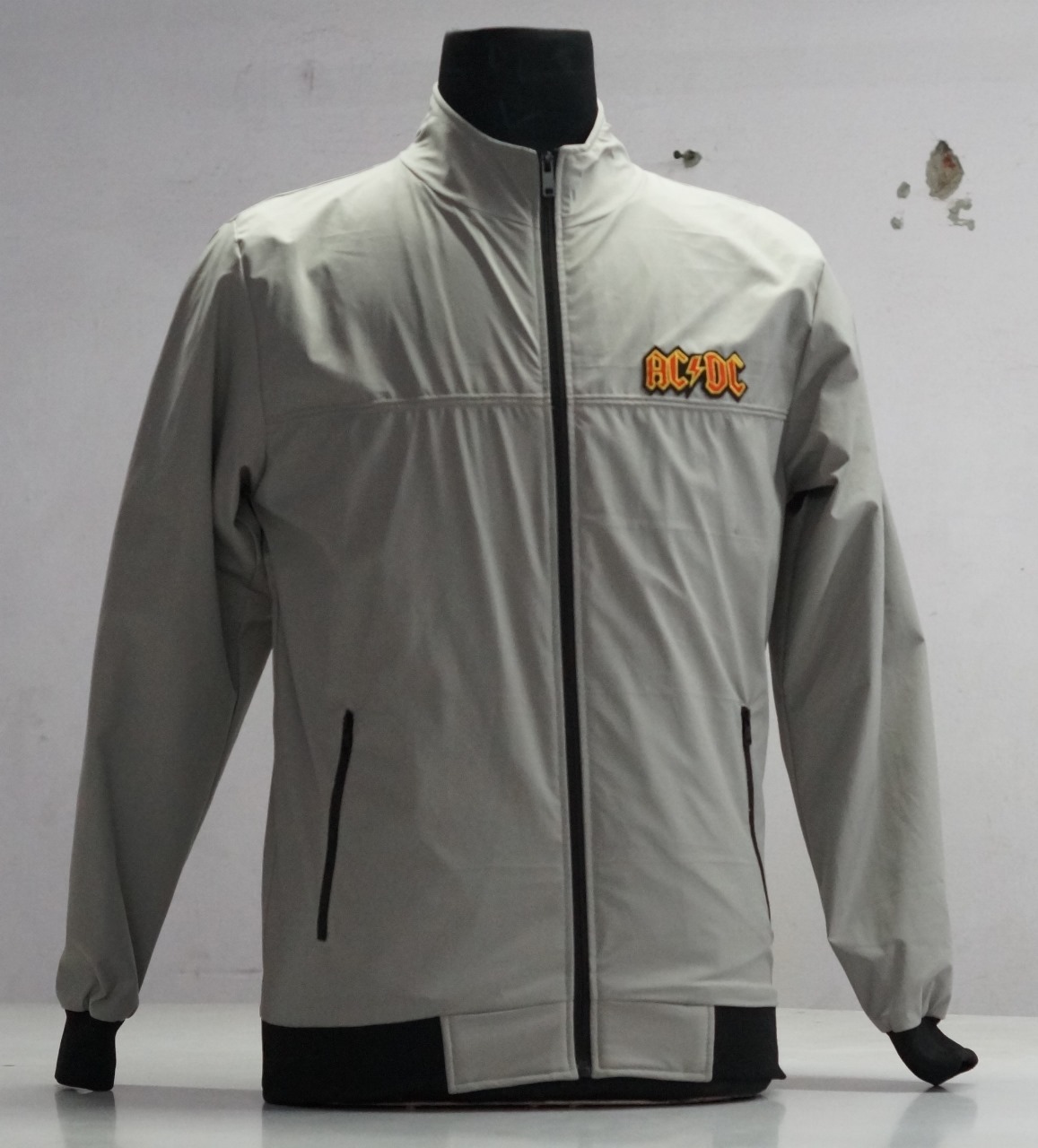 Windcheater Jacket Filling Material: Polyester