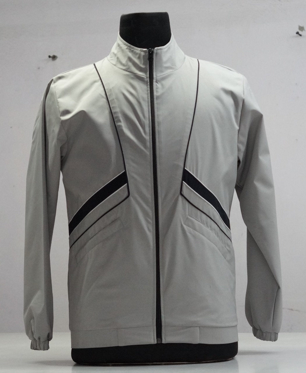 Windcheater Jacket Filling Material: Polyester