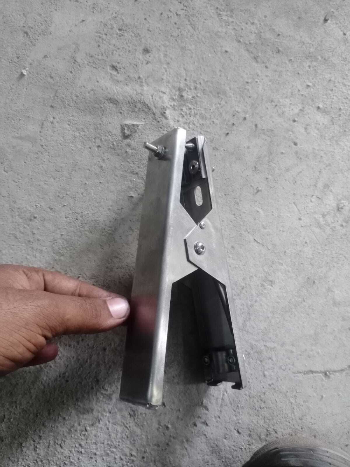 Silver Ss Earthing Clamp