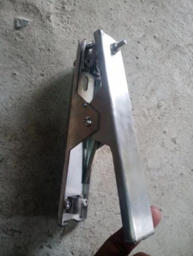 Silver Ss Earthing Clamp