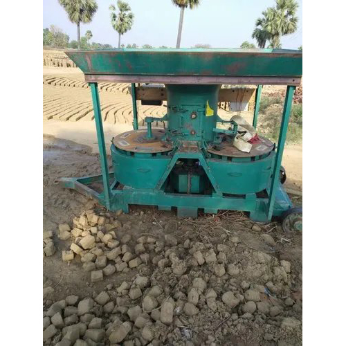 Clay Bricks Making Machine - Mild Steel, Green Color | Industrial Usage, 1-Year Warranty