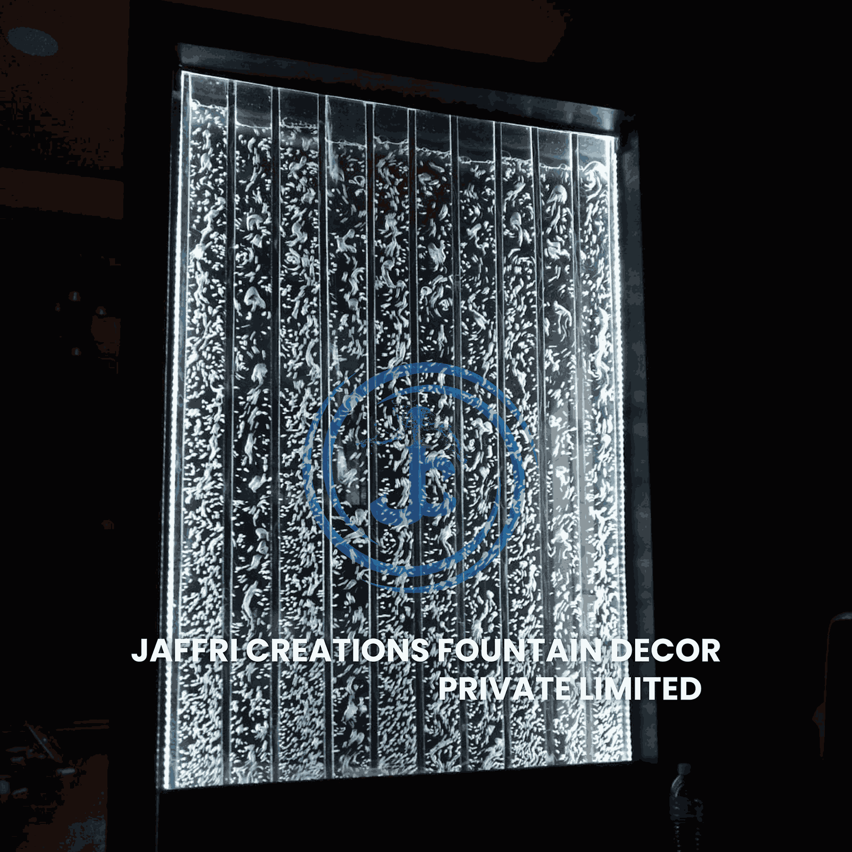 Bubble Fountain Strips 4x4 Sqft - Color: Multicolor