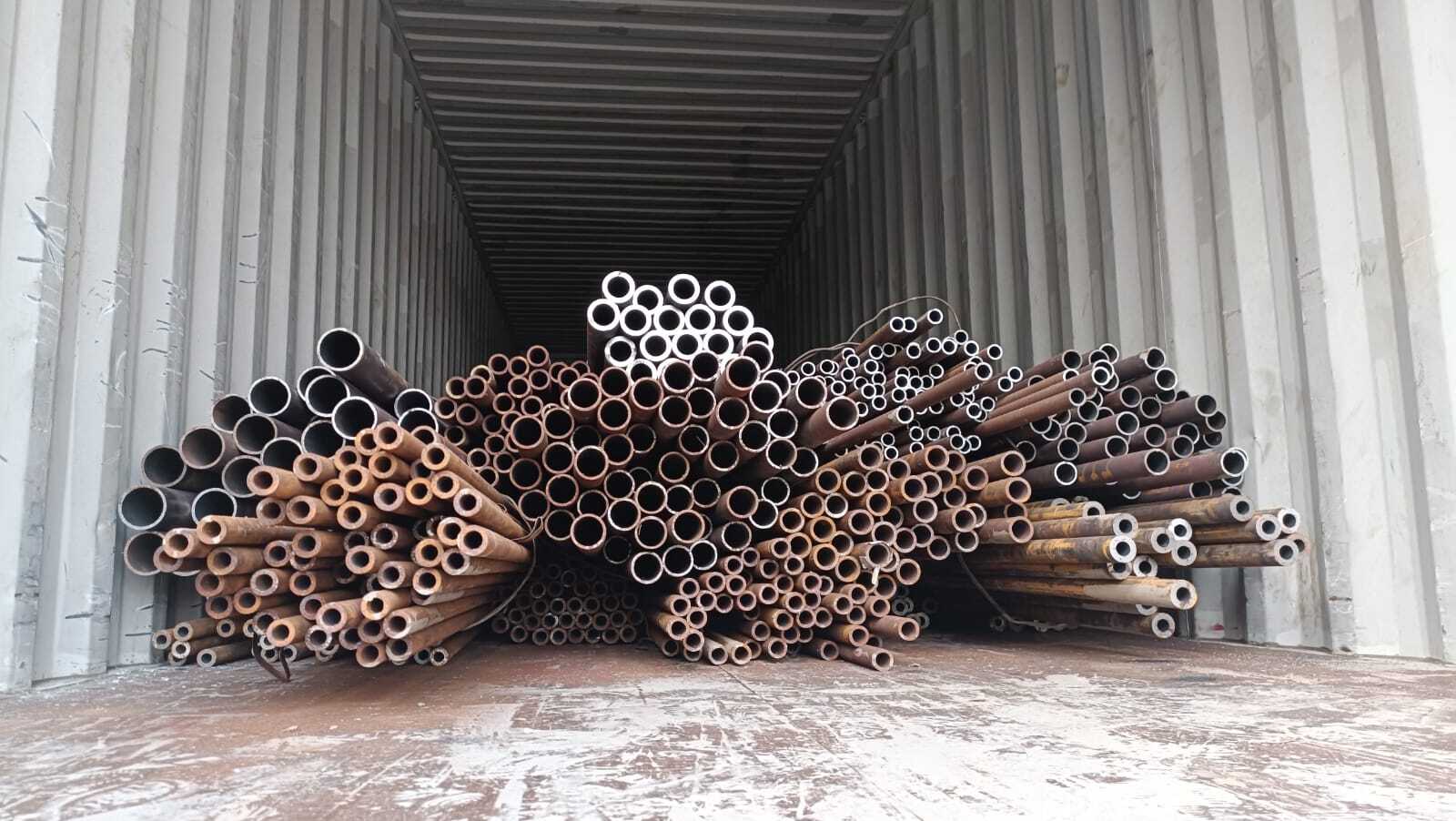 Carbon Steels A333 Grade 6 Pipe - 15nb To 600nb Size Seamless Hot Rolled Schedule 5s To Xxs Length 4.5 To 6.5m Black Painted | Non-alloy Round Shape Welding Connection Plastic Pipe Cap