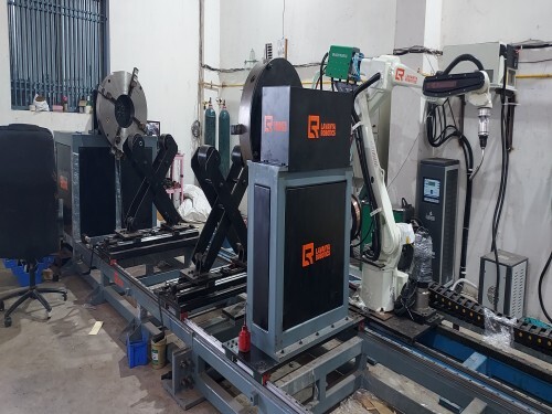 Robotic Welding System - Continuous Automatic Welding Line Setup | Fully Automated Performance, Precision Engineering