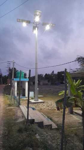 सौर स्ट्रीट लाइट
