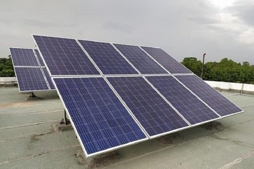 5 KWp ऑन-ग्रिड सौर पावर प्लांट स्थापना सेवाएँ