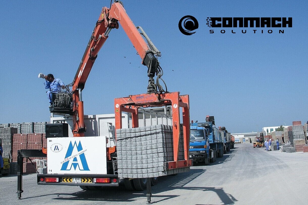 Paver Block Crane Hydraulic Grapple Akz Uni 1230 Grab With Rotation - 3000 Kg Capacity, 1250 Mm Length, Red Color, 345 Kg Weight | Industrial Use