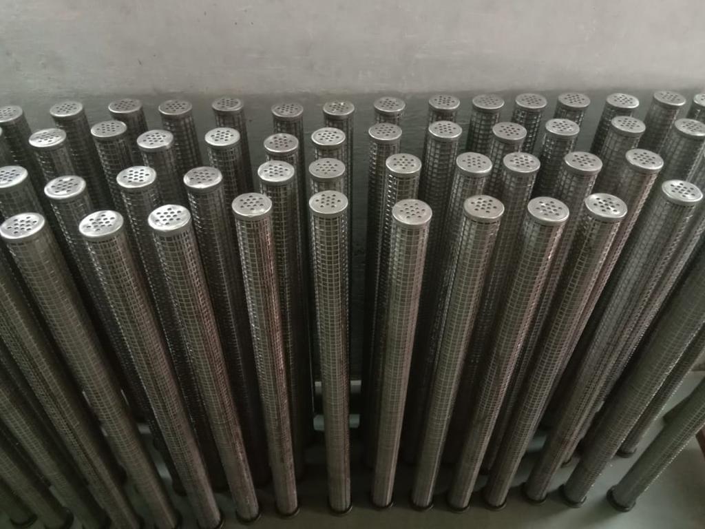 Standard Sized Stainless Steel Wire Mesh Filter Cartridge - Pleated Depth Design, Single Open End, Filtration Rating 1 To 100 Micron, Custom Dimensions Available, Designed For Water And Chemicals, 1-year Warranty