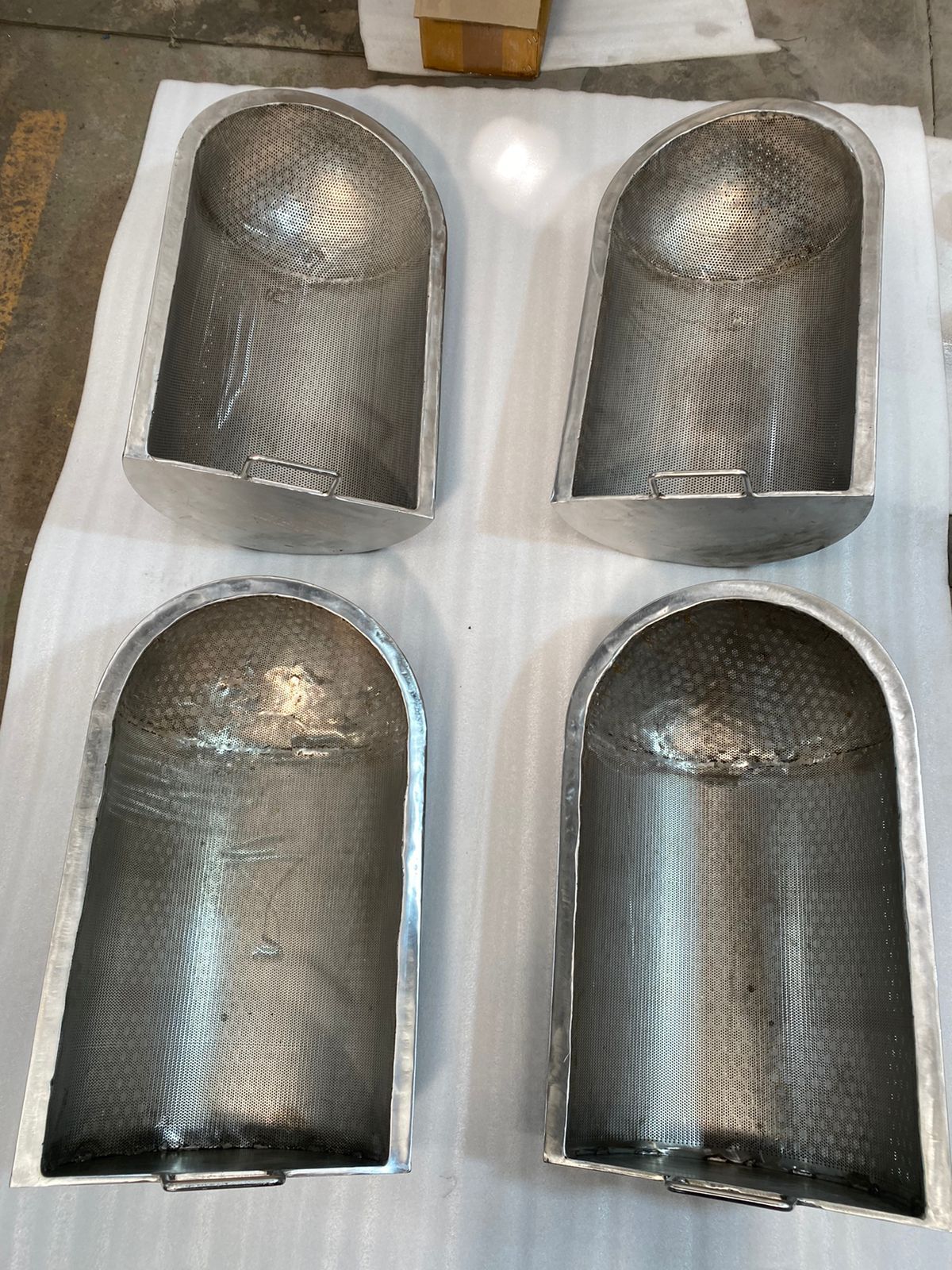 Y Type Stainer - Stainless Steel, >24 Inch Size, Flange End Connection | Ideal For Air Media, Custom Dimensions Available, Lightweight Design