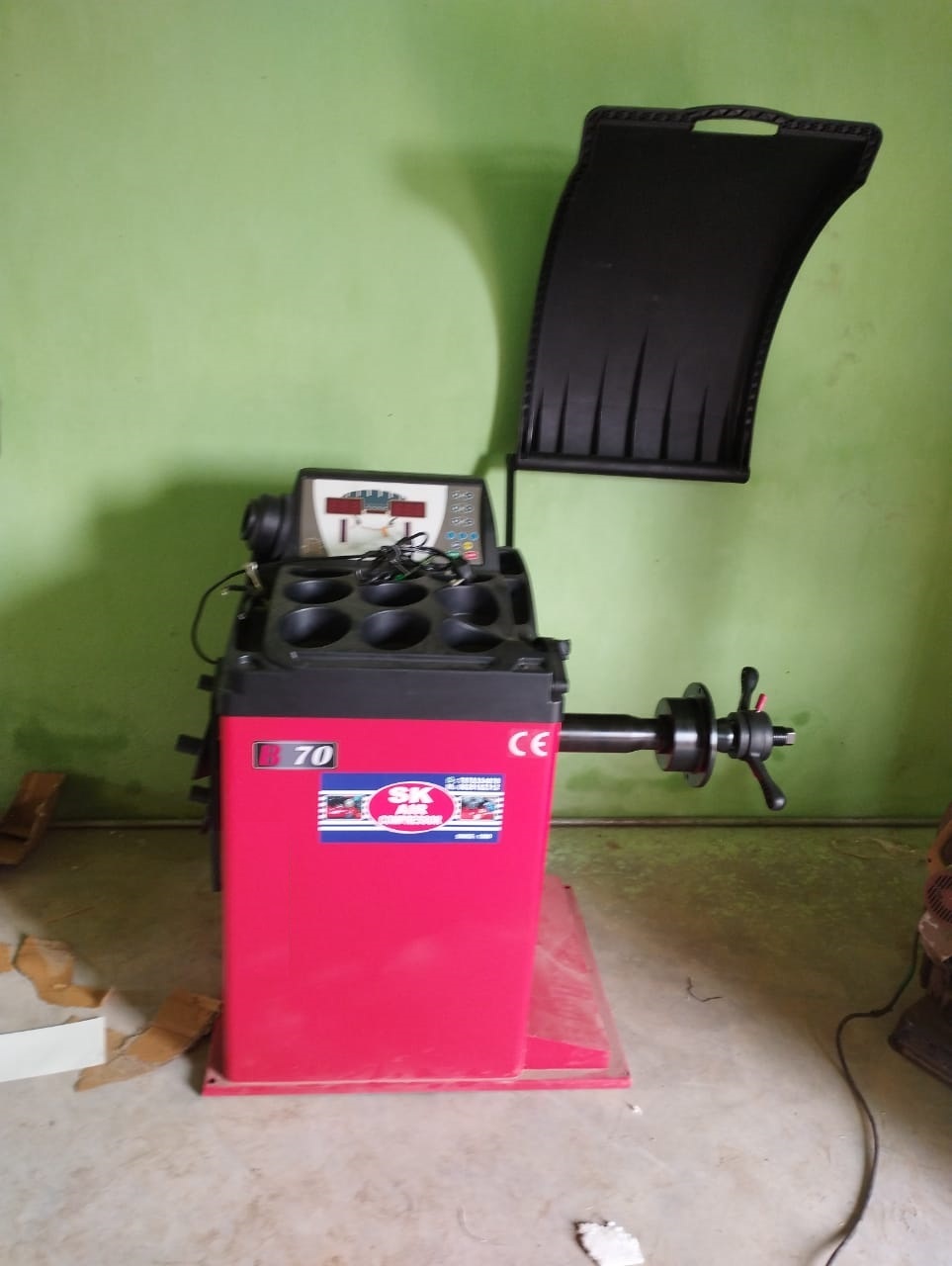 Digital Wheel Balancing Machine - Mesh Type: Normal