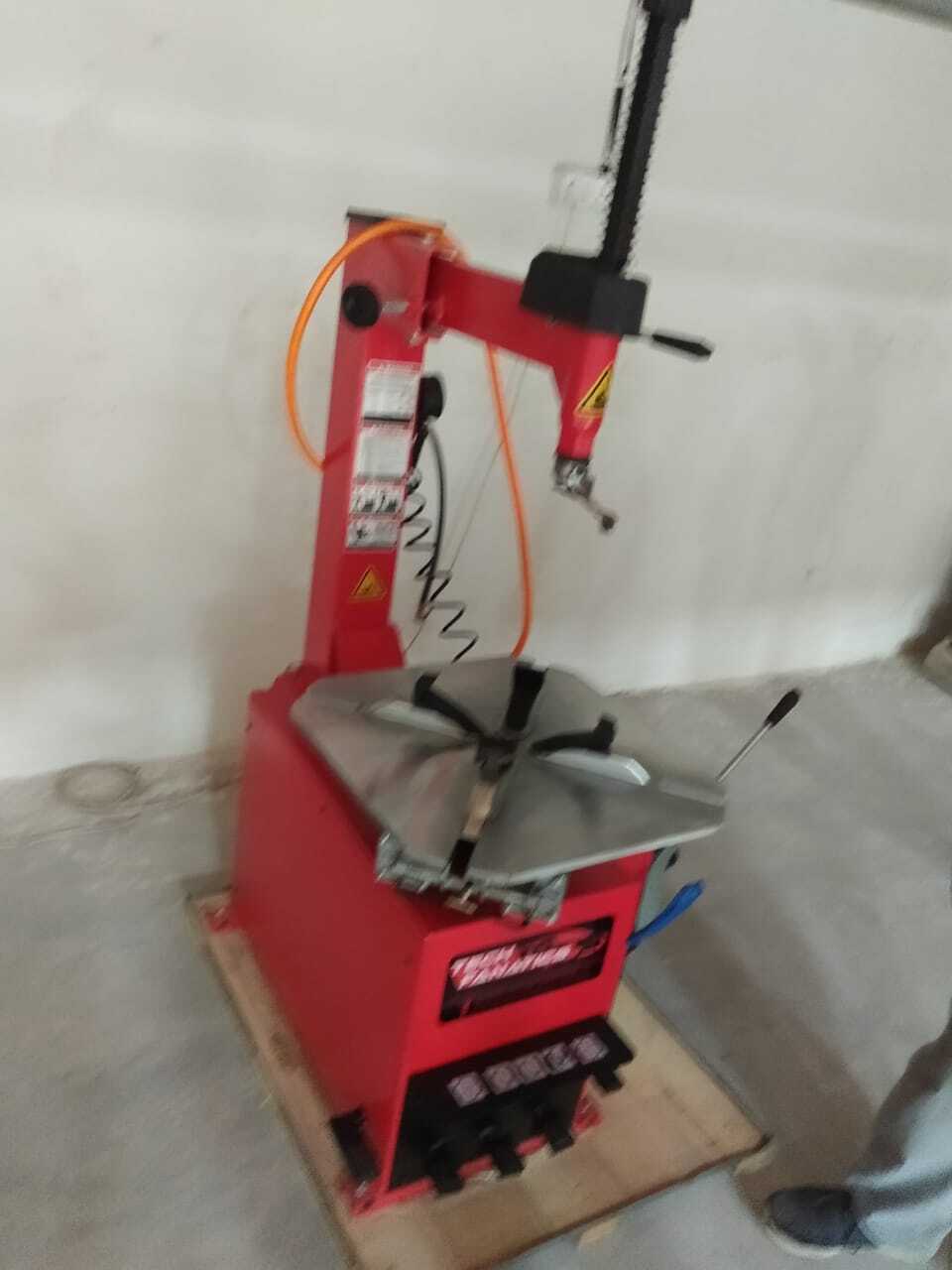 Automatic Tyre Changer Machine - Mesh Type: Normal
