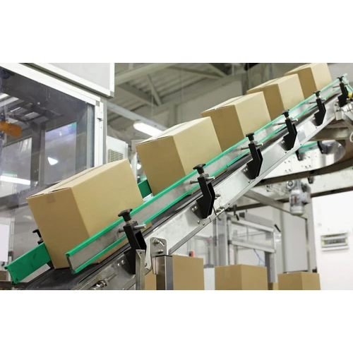 High Angle Conveyor - Mild Steel, Various Sizes | 800 Bags/Boxes Per Hour Capacity, 1-Year Warranty, 220-440 Volt Voltage