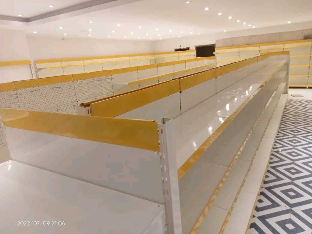 Supermarket Wall Display Rack Capacity: 250 Kg/hr