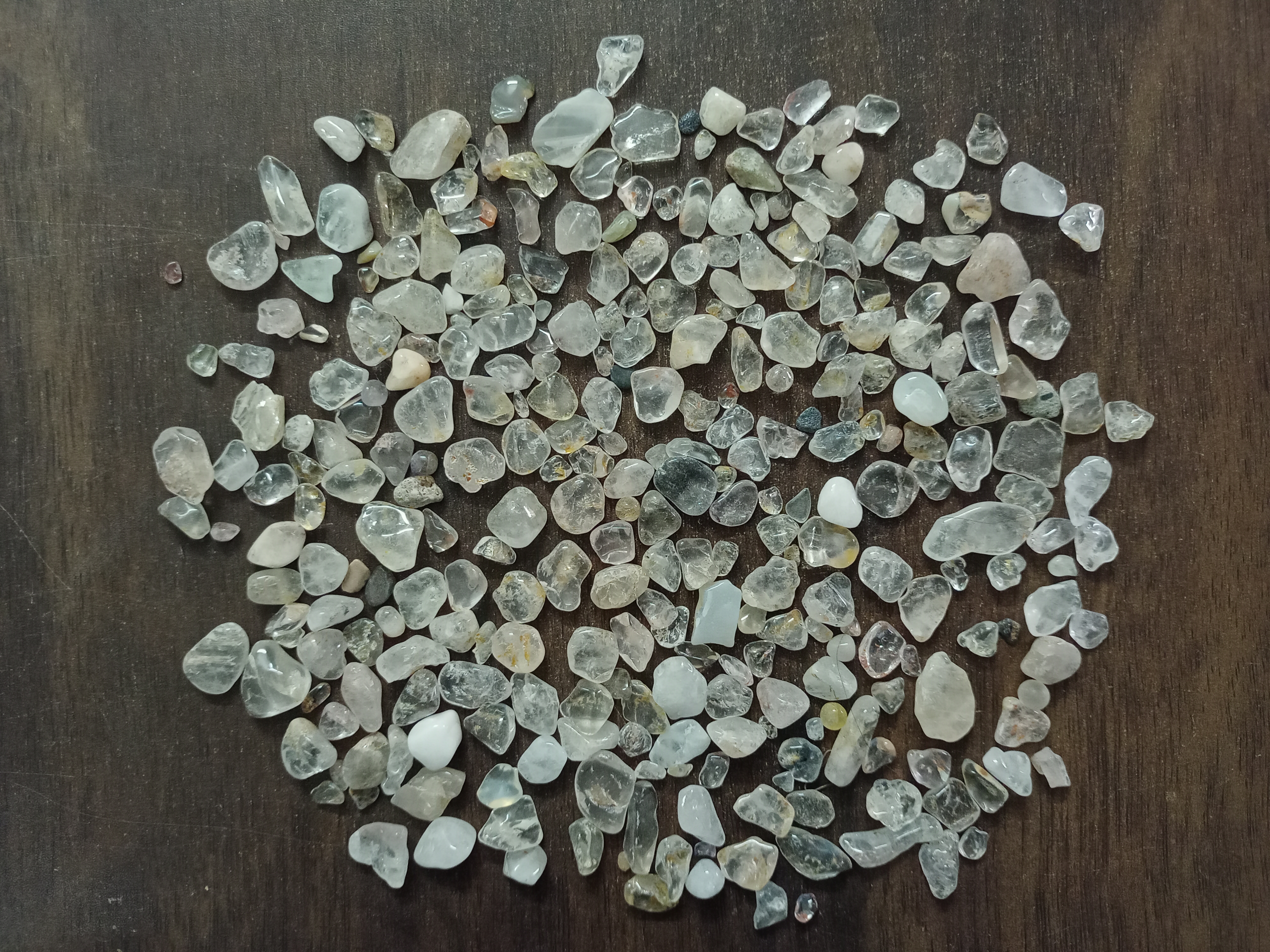 Crushed Clear Glass Chips Transparent Made Of Recycled Glass For Fire Pits And Garden Decorations - Product Type: Natural Stone