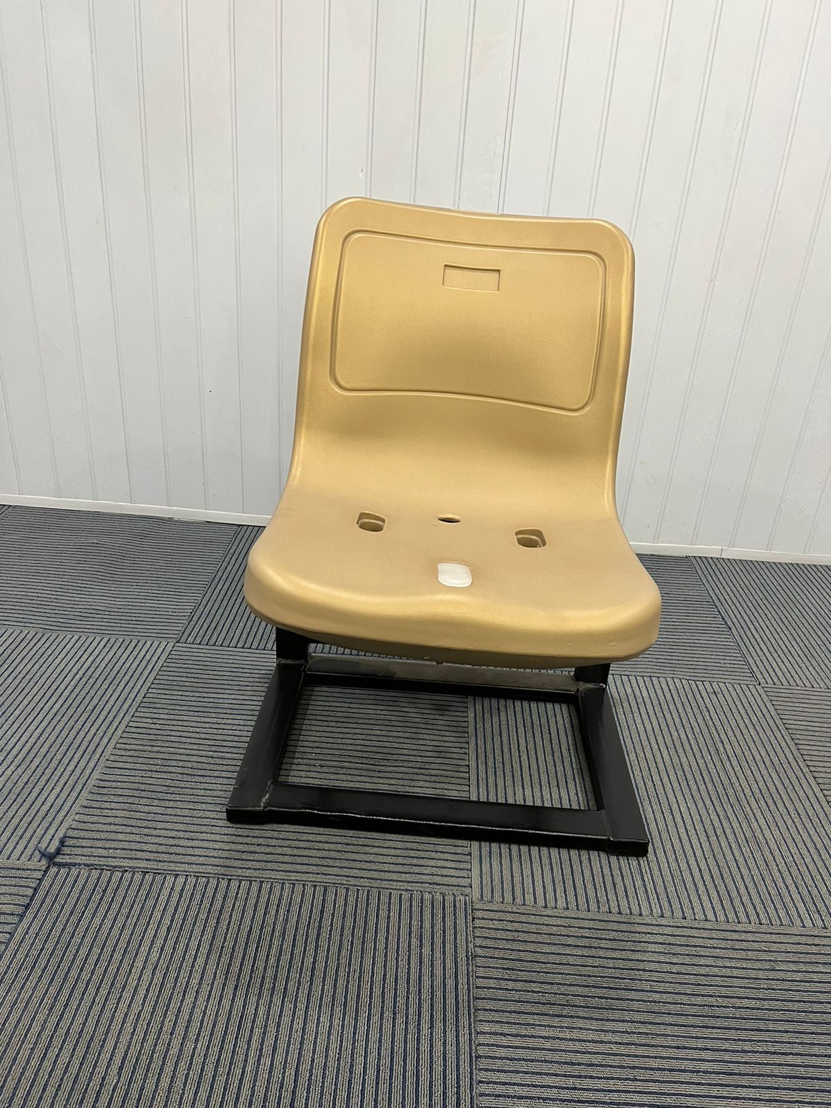 Wall Mount Stadium Chair - Material: Metal