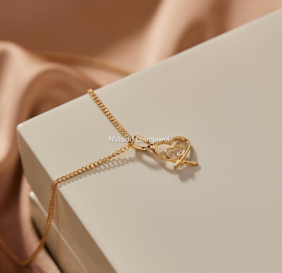 Real Diamond Kids Pendant - 18kt Yellow Gold, 0.03 Carat Round Brilliant Cut Si1 Clarity | Custom Made, Conflict Free, Certified Excellence, Ethical Sourcing