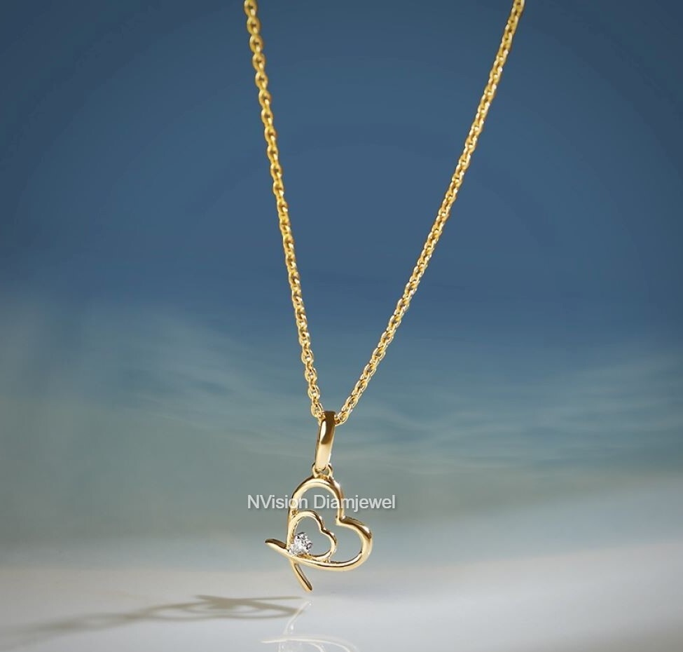 Real Diamond Kids Pendant - 18kt Yellow Gold, 0.03 Carat Round Brilliant Cut Si1 Clarity | Custom Made, Conflict Free, Certified Excellence, Ethical Sourcing