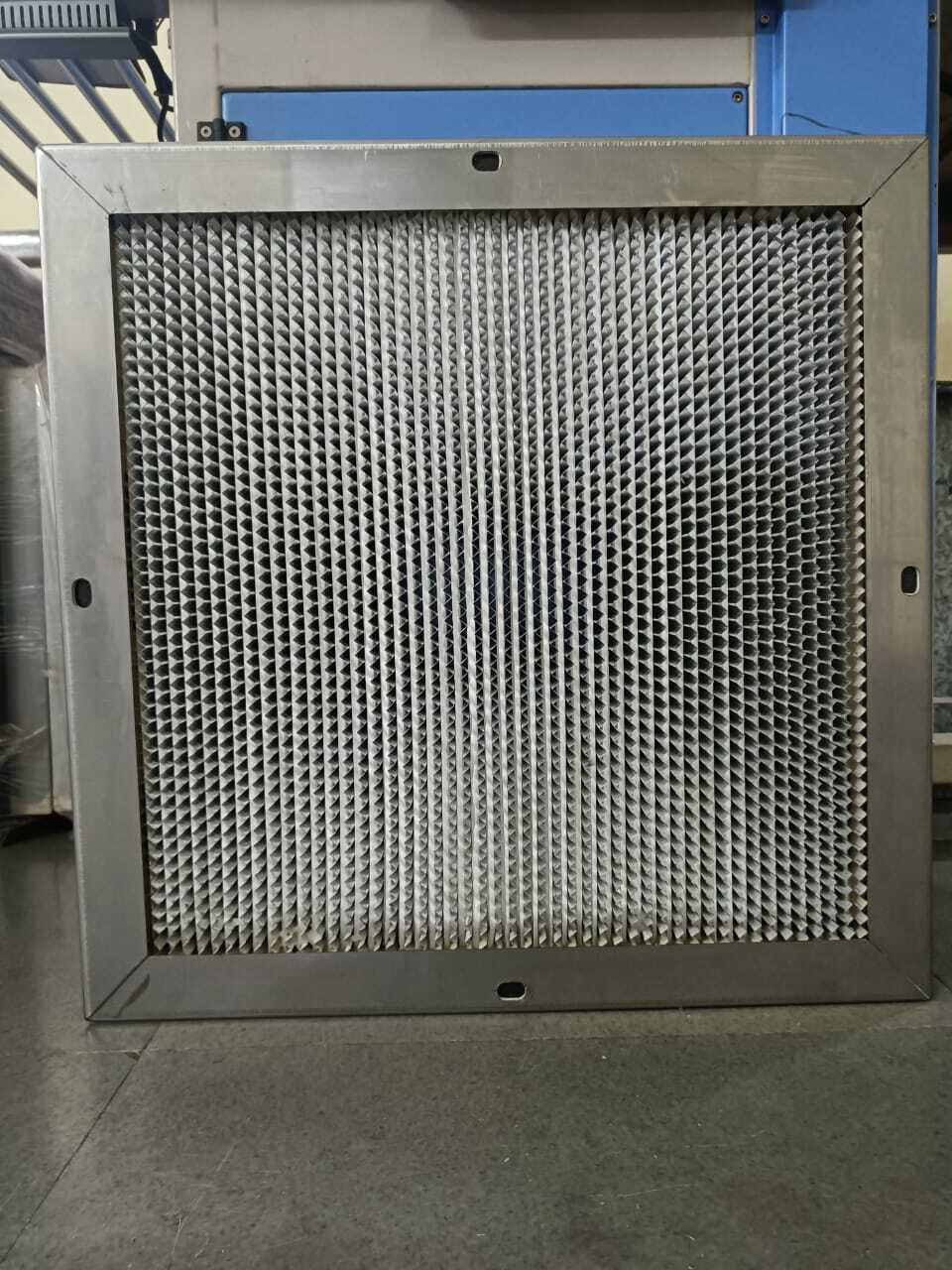 Hepa Filter - Micro Glass Fiber, 99.97% Efficient Down To 0.3 Microns | Box Type Design, Aluminum & Thermoplastic Separators, Ideal For Pharma & Hospital Hvac Systems