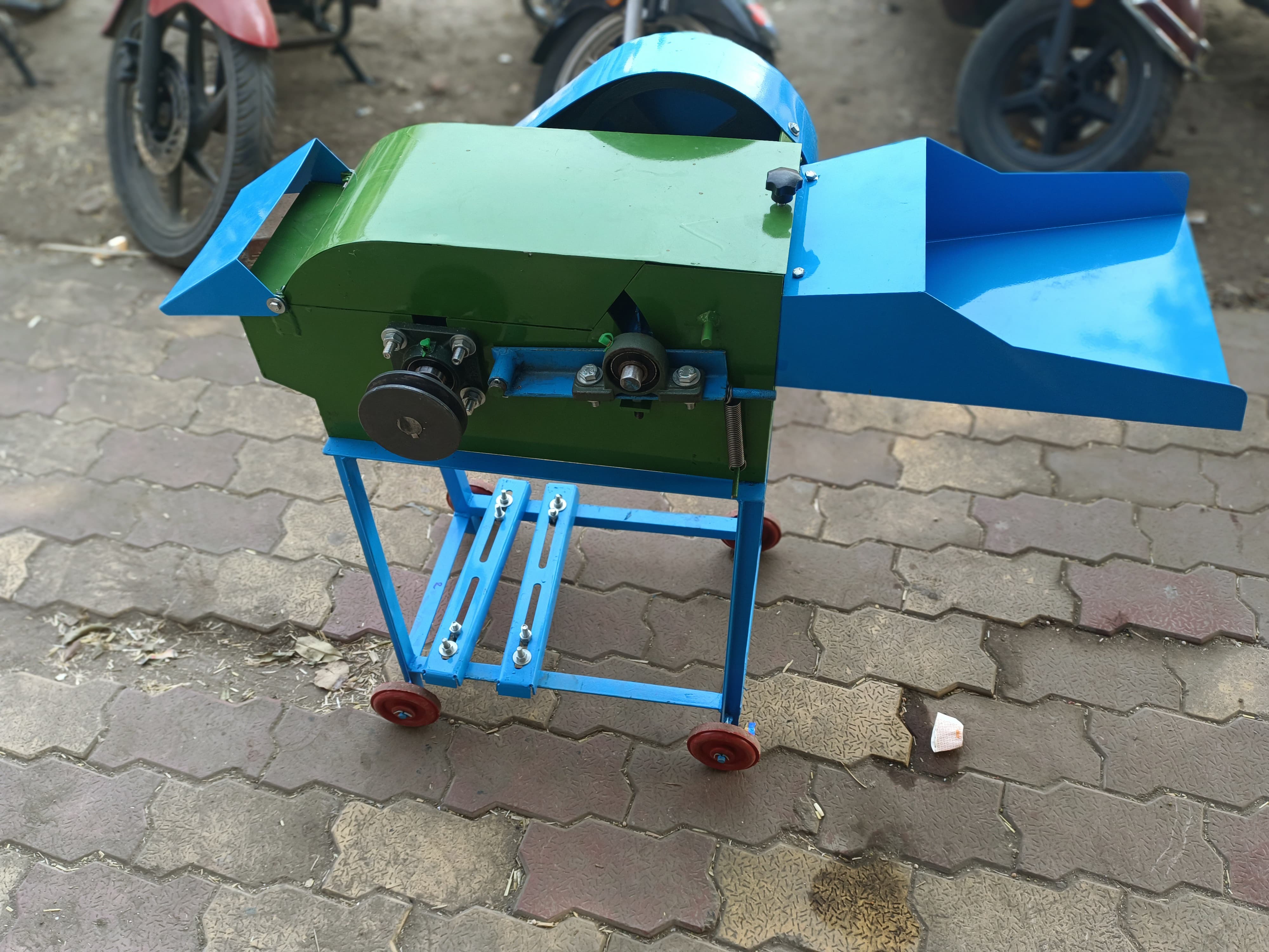 Mini Chaff Cutter 2hp Capacity: 250-300 Kg/hr