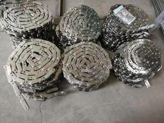 Steel Piv Roller Chain