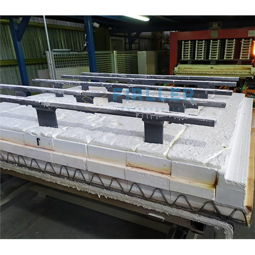 Nitride Bonded Silicon Carbide Pillar/ Post/ Prop/ Column/  Support For Kilns And Furnaces - Color: Grey.