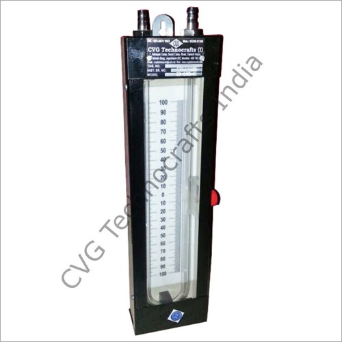 Metallic Body U Tube Manometer - Color: Black & White