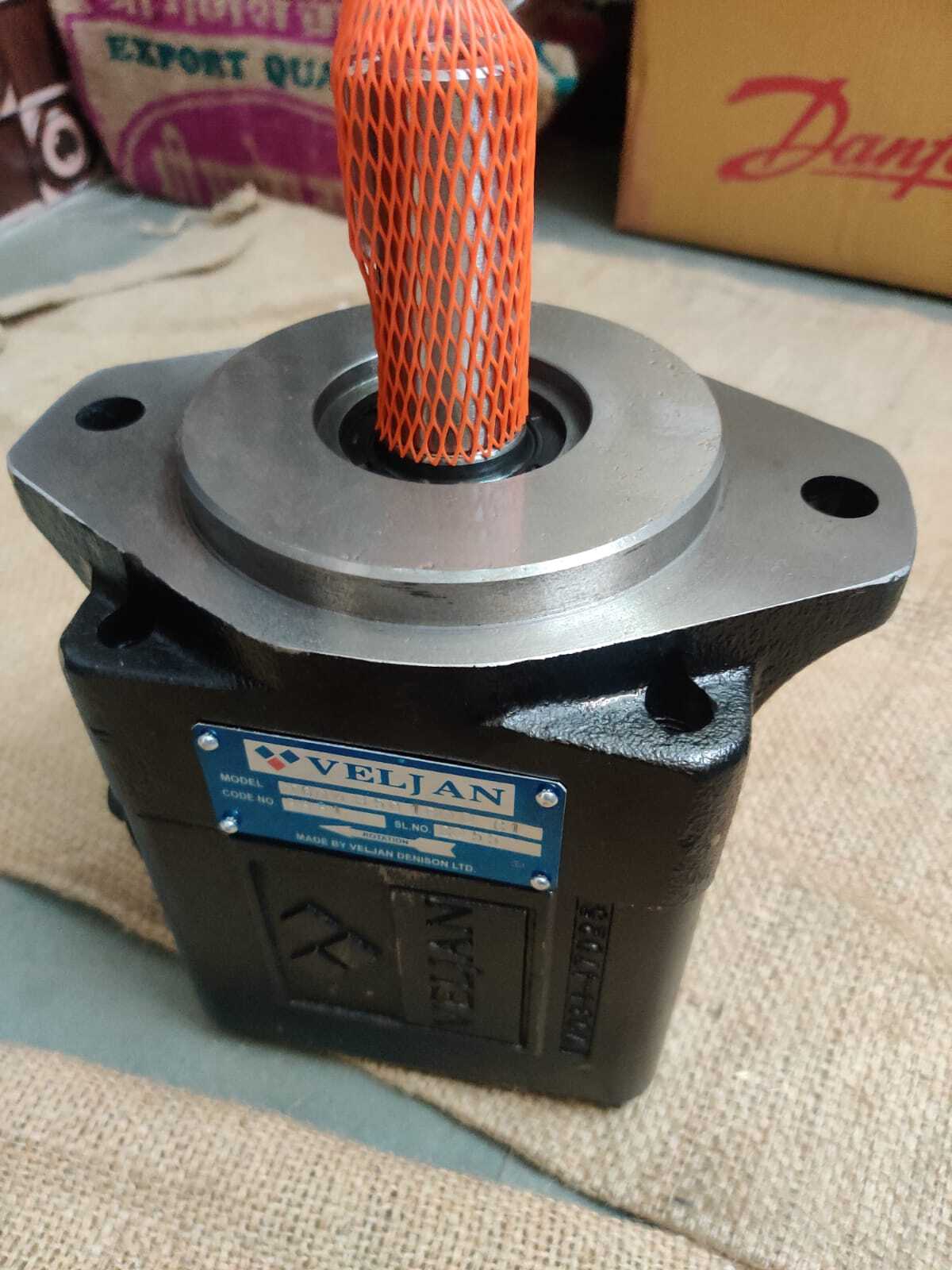Hydraulics Veljan Pump - Stainless Steel, 50 Lpm Flow Rate, Normal Suction Type | First-class Standard, Sealed Seals For Enhanced Efficiency