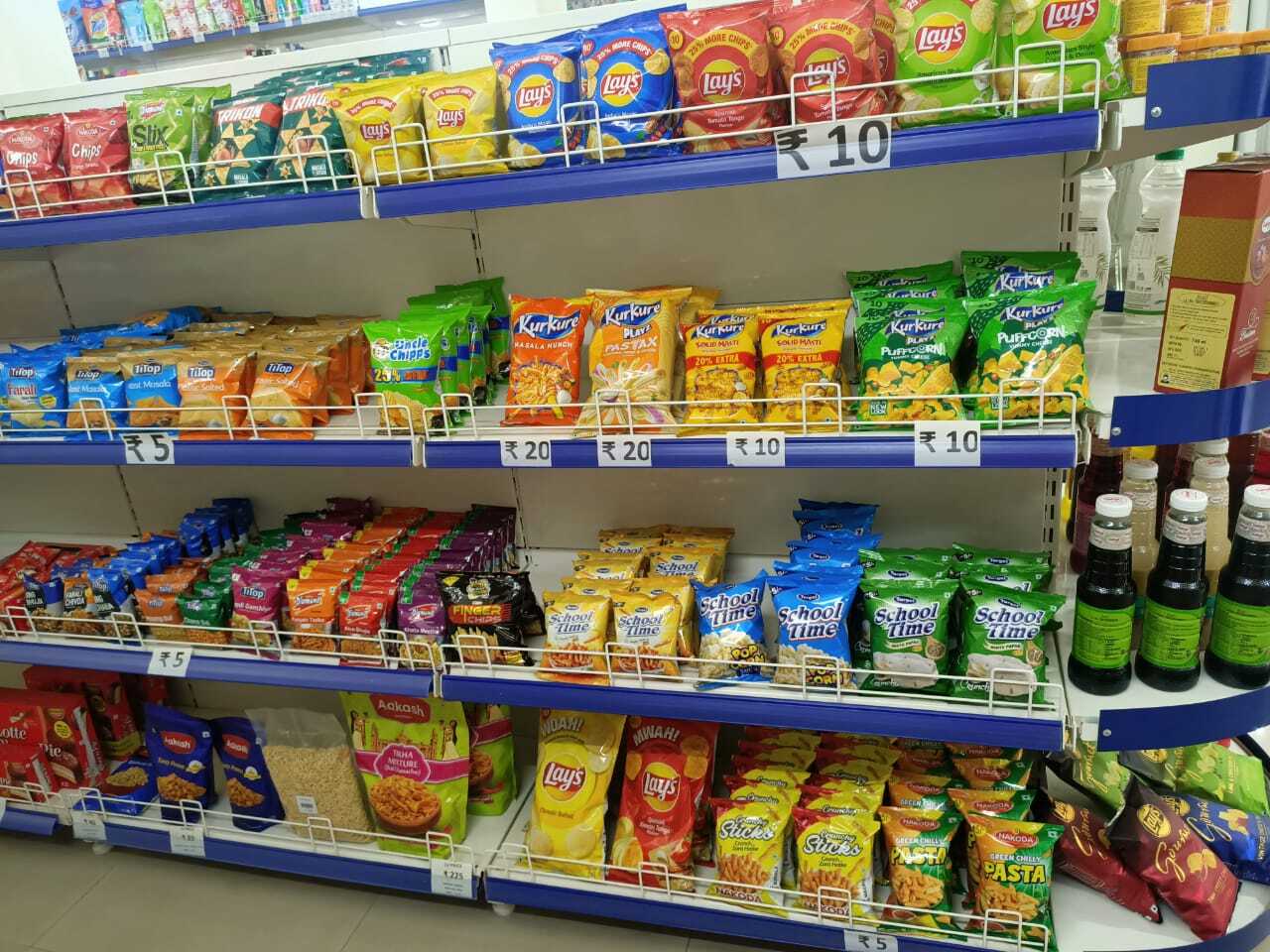 Wall Display Racks - Steel Material, Various Sizes Available | Good Quality For Commercial Use In Supermarkets And Shops