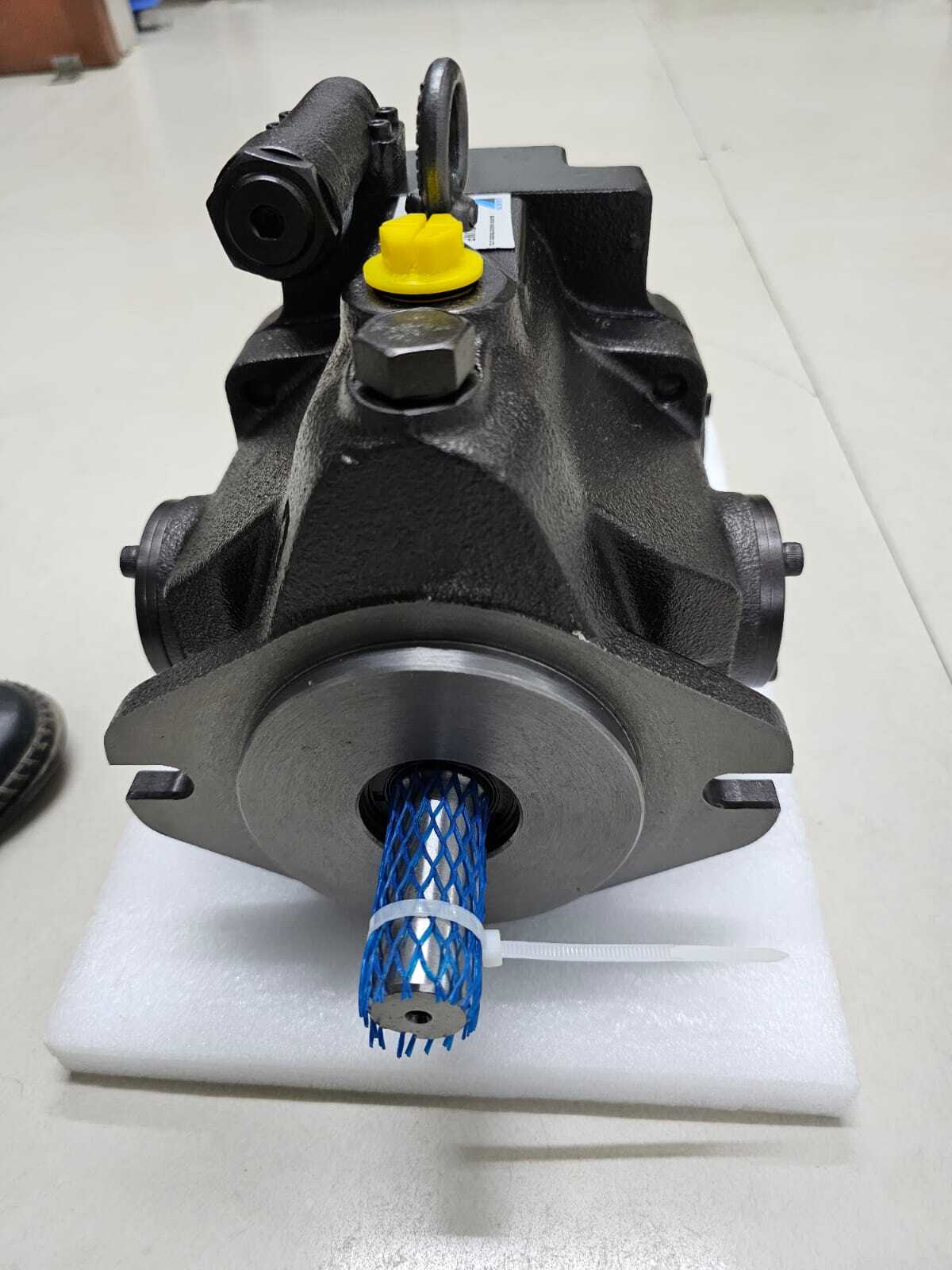 Daikin Hydraulic Pump - Material: Stainless Steel