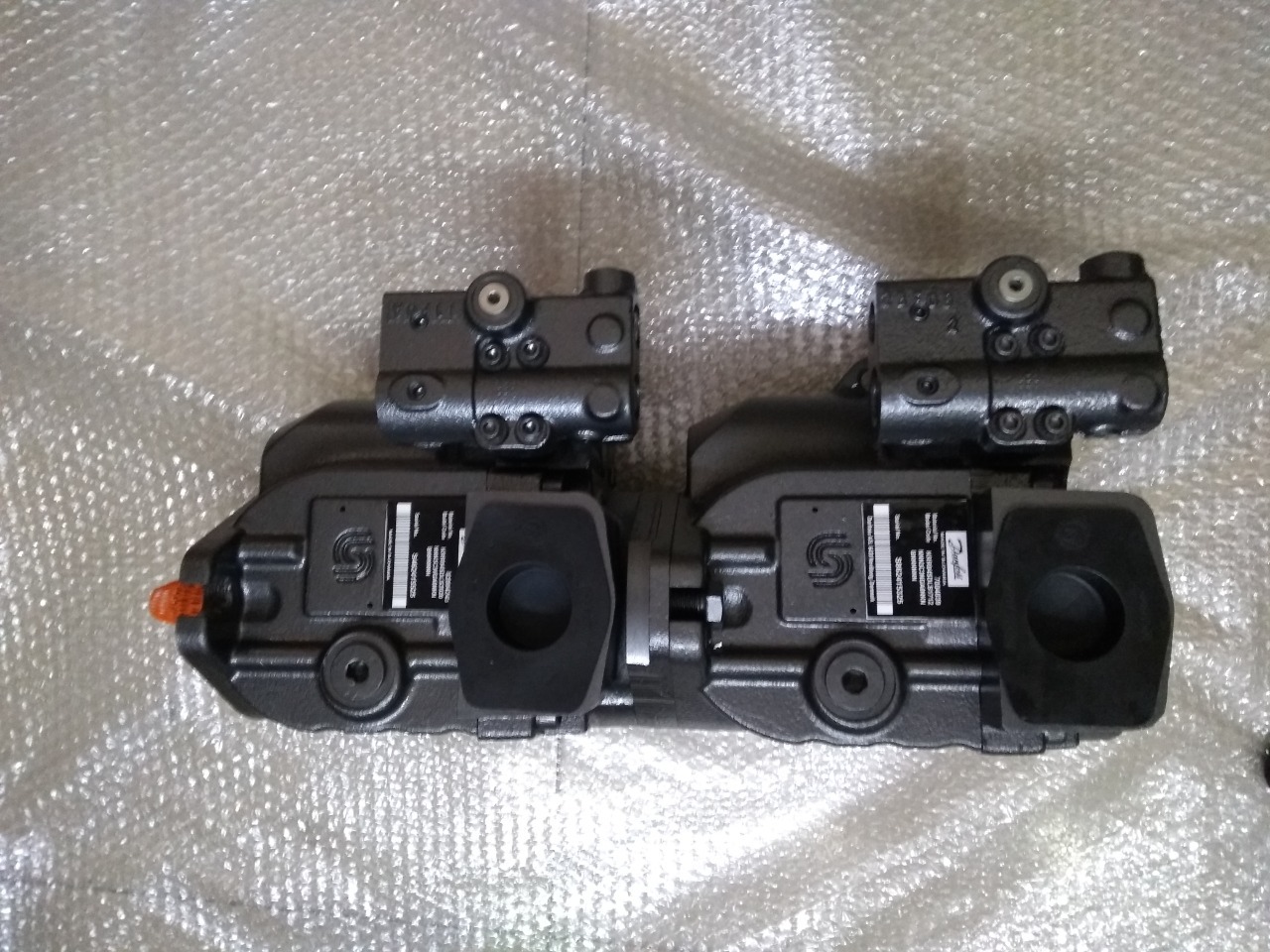 Danfoss Hydraulic Pump - Material: Stainless Steel