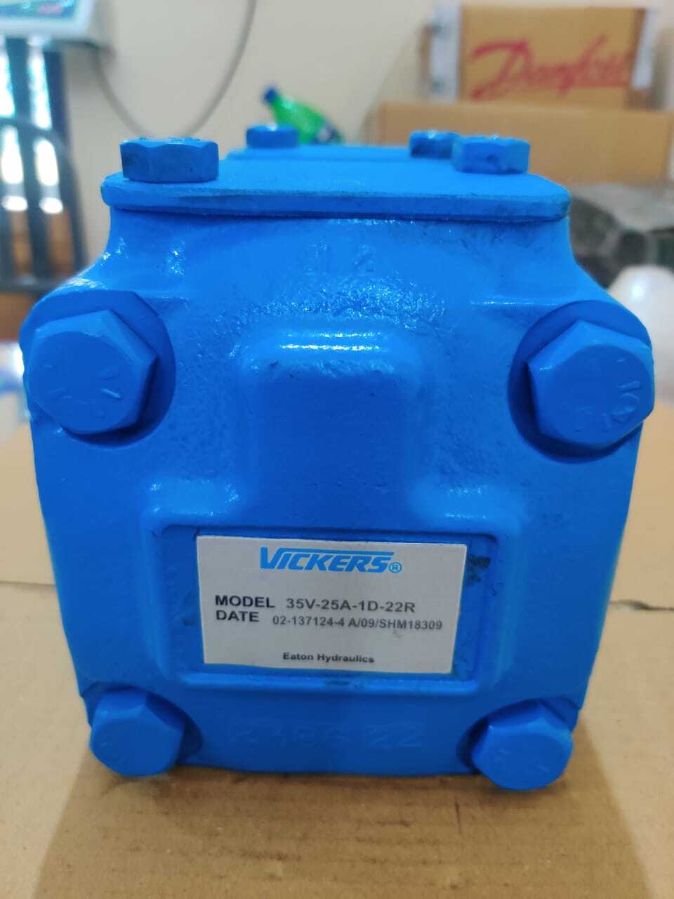 Vickers Hydraulics Pump - Material: Stainless Steel