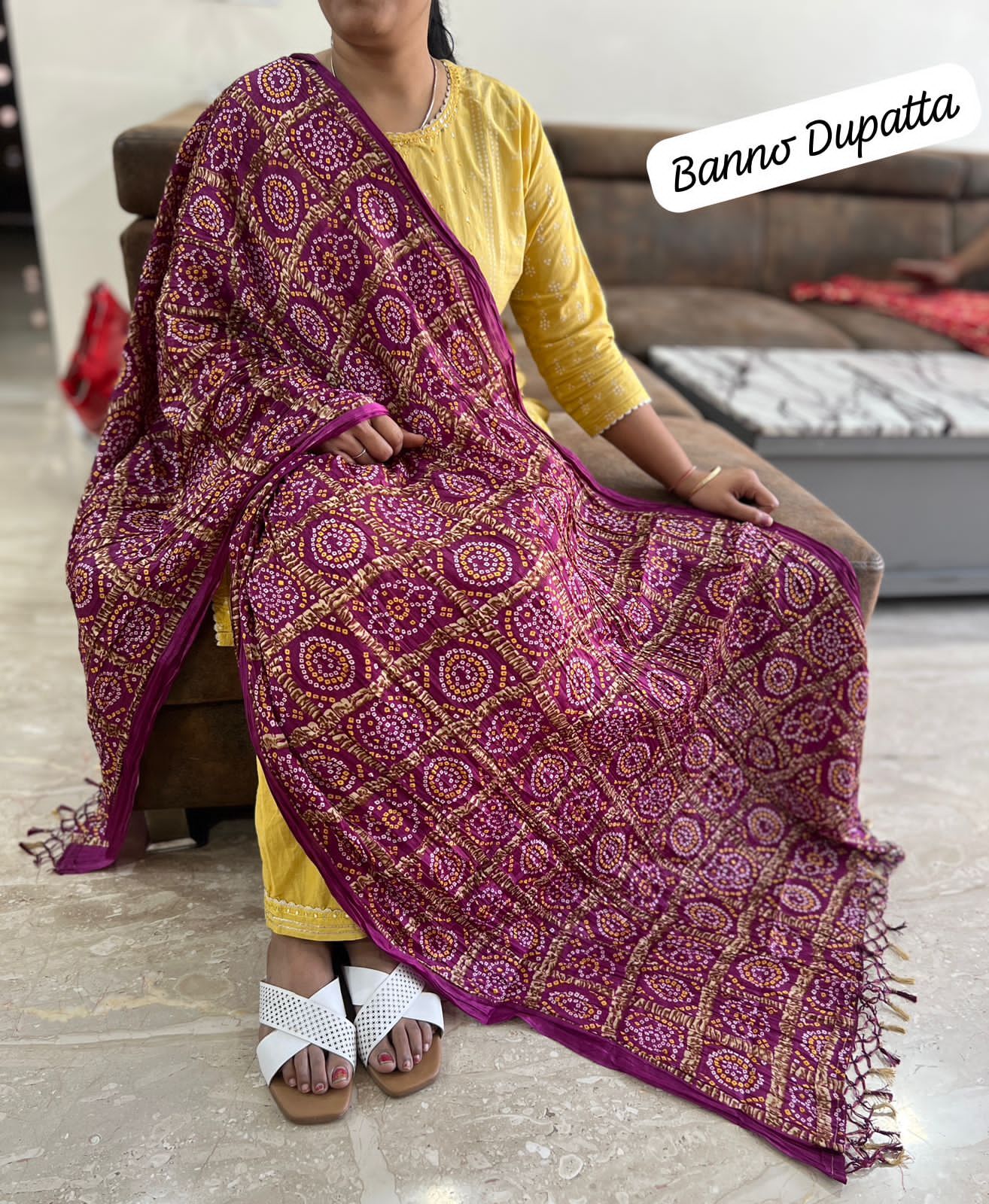 Banno Dupatta - Design: Simple
