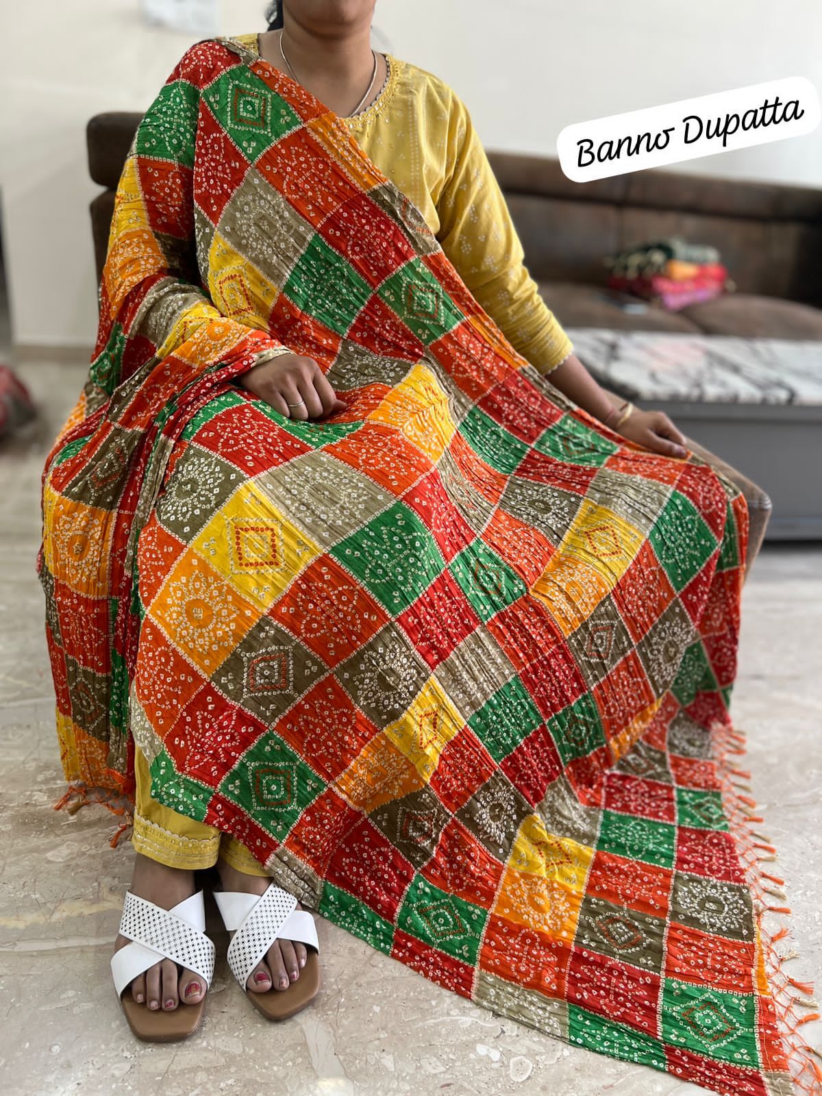 Banno Dupatta - Design: Simple