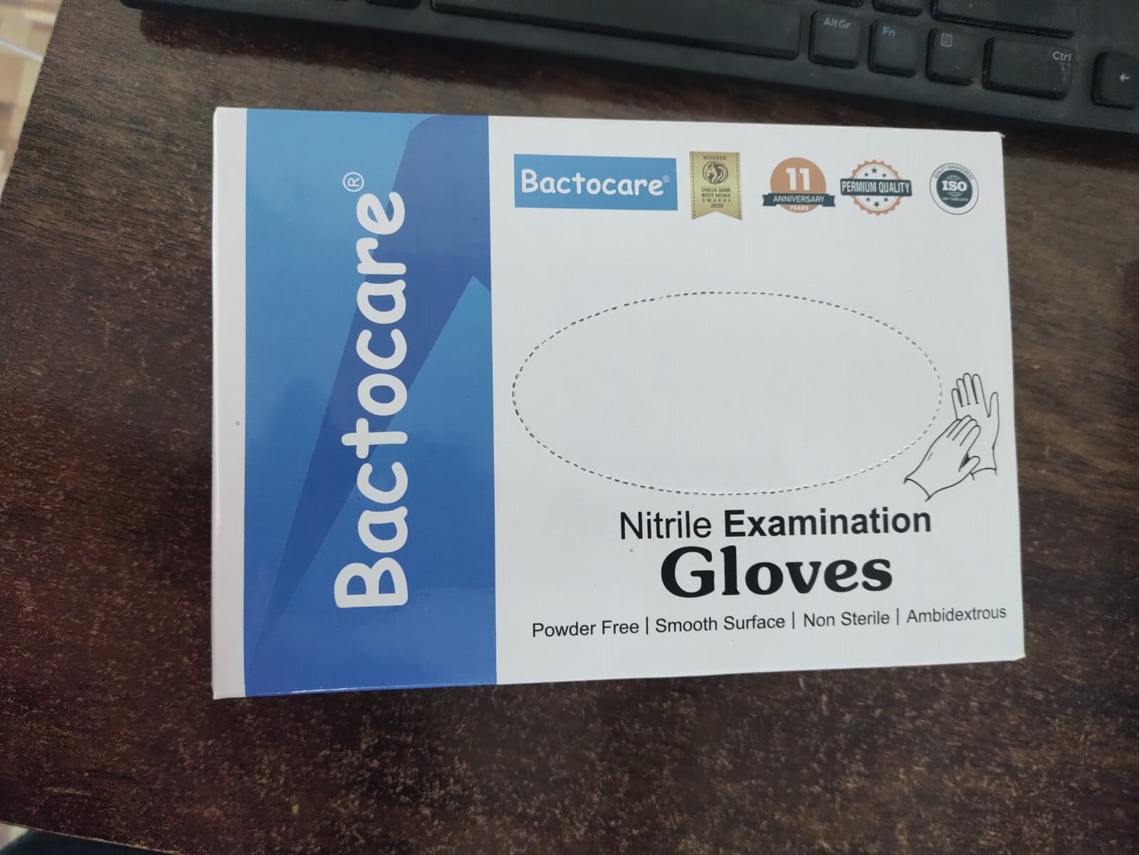 Nitrile Examination Gloves - Nitrile Material, Full Finger Style, Green Color | Quick Dry, Washable, Furred Cuff For Comfort And Protection