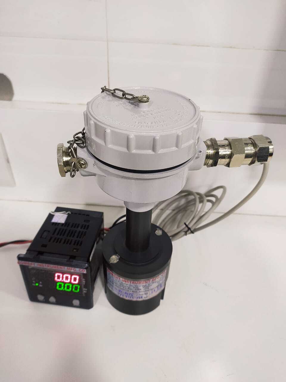 Flameproof Oil Flow Meter - Accuracy: +/-2 %