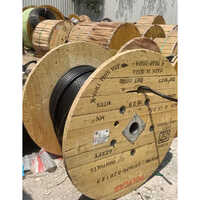 25 स्क्वायर मिमी 3.5 पॉलीकैब एल्यूमिनियम आर्मड केबल