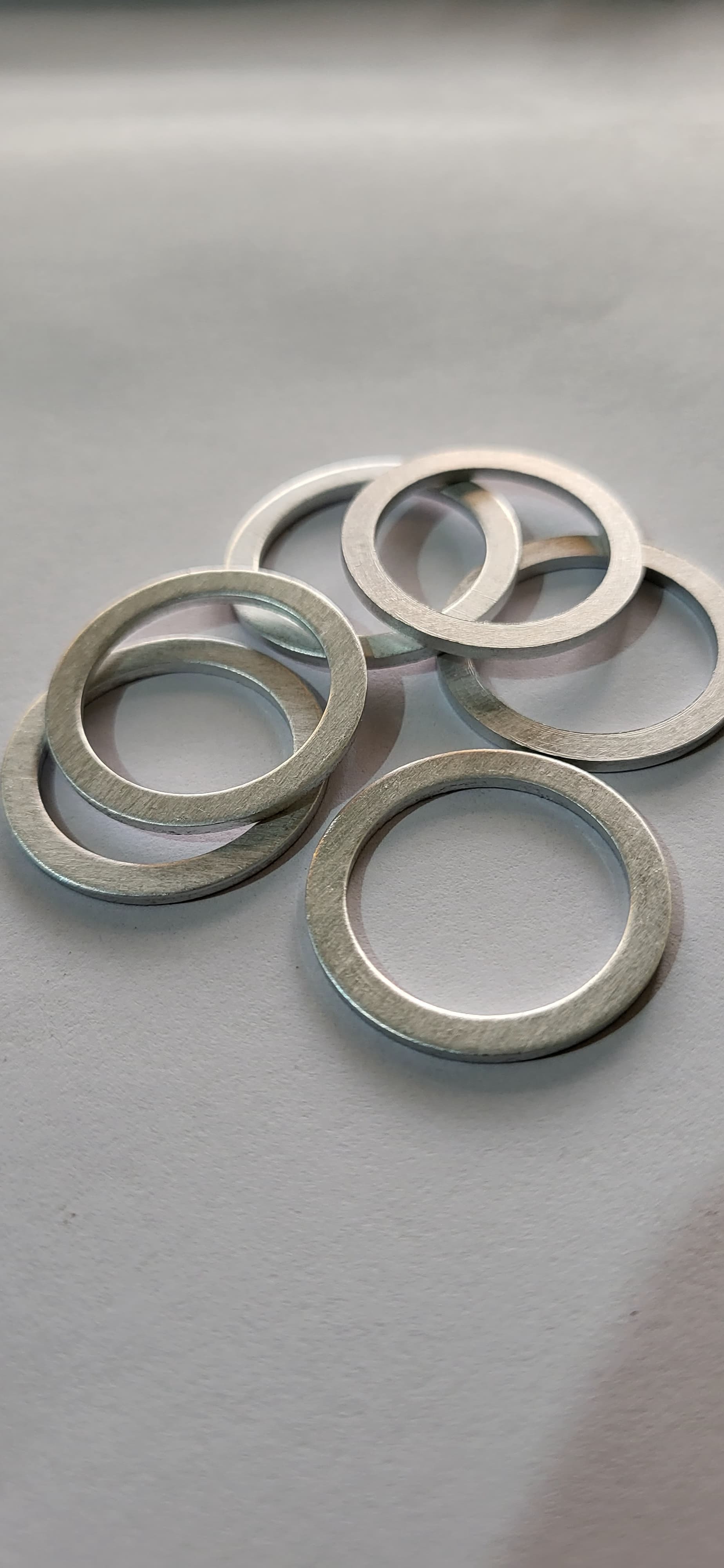 Aluminum Washers - Lightweight 6061/7075/2024 Alloy, Corrosion-resistant Silver Disc-shaped Components For Secure Clamping In Automotive, Aerospace, And Electronics Applications