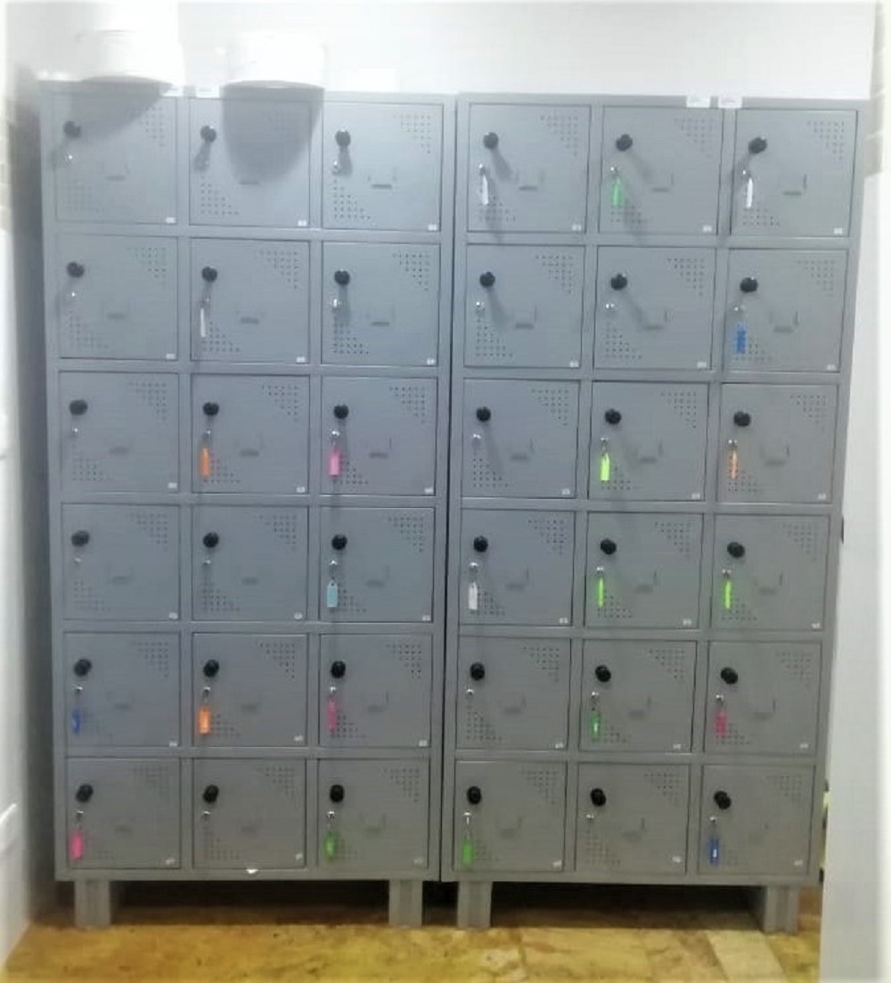 18 Metal Lockers - Mild Steel, 900 X 450 X 1980 Mm, Different Available Colors | Durable, No Assembly Required, Smooth Powder Coating, Modern Storage Solution