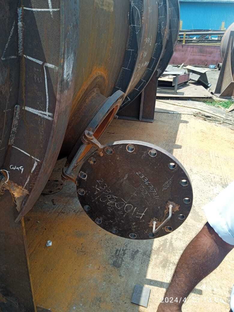 Storage Tank - Color: Brown