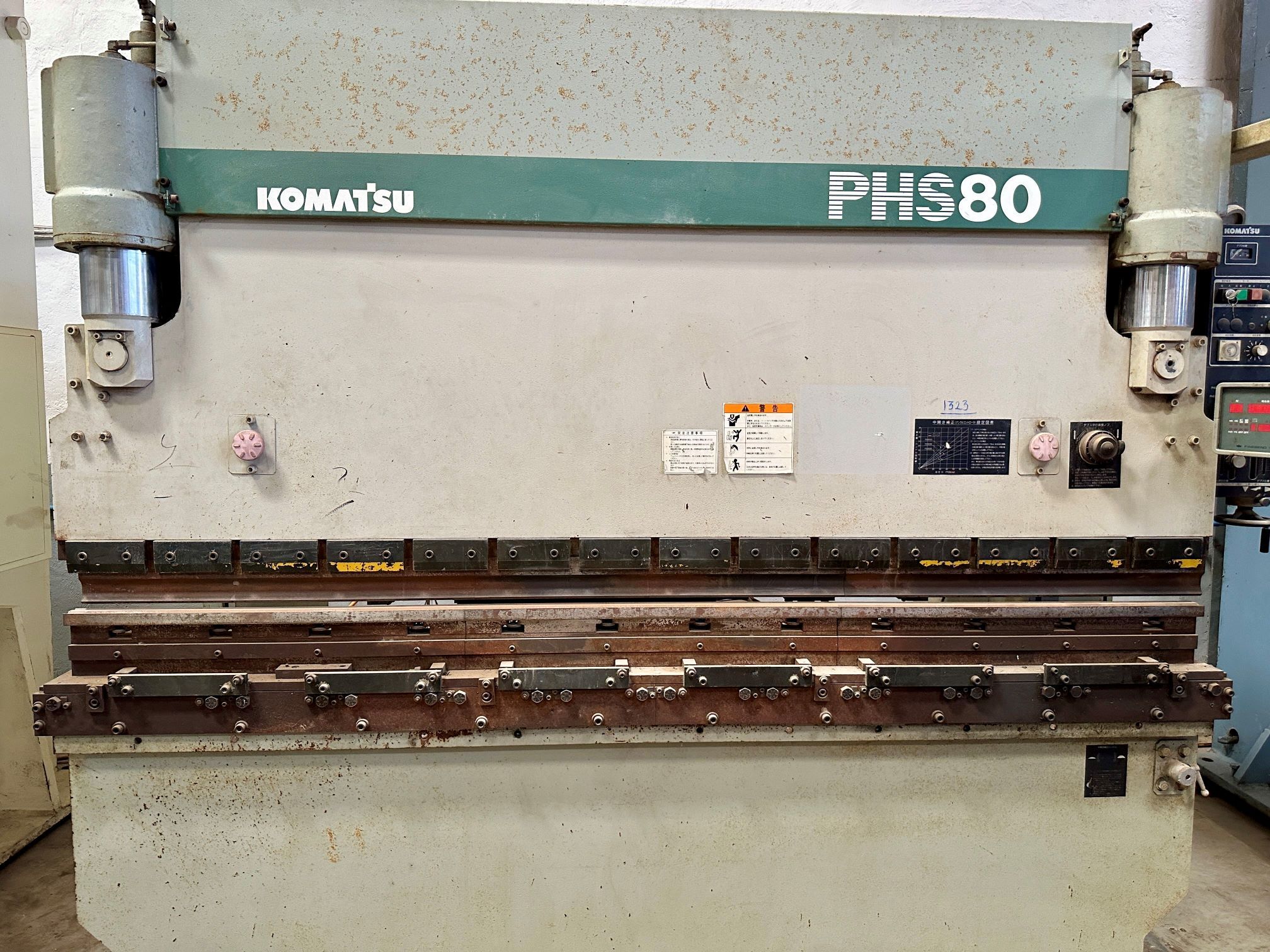 1323 Komatsu Hydralic Press Brake Machine