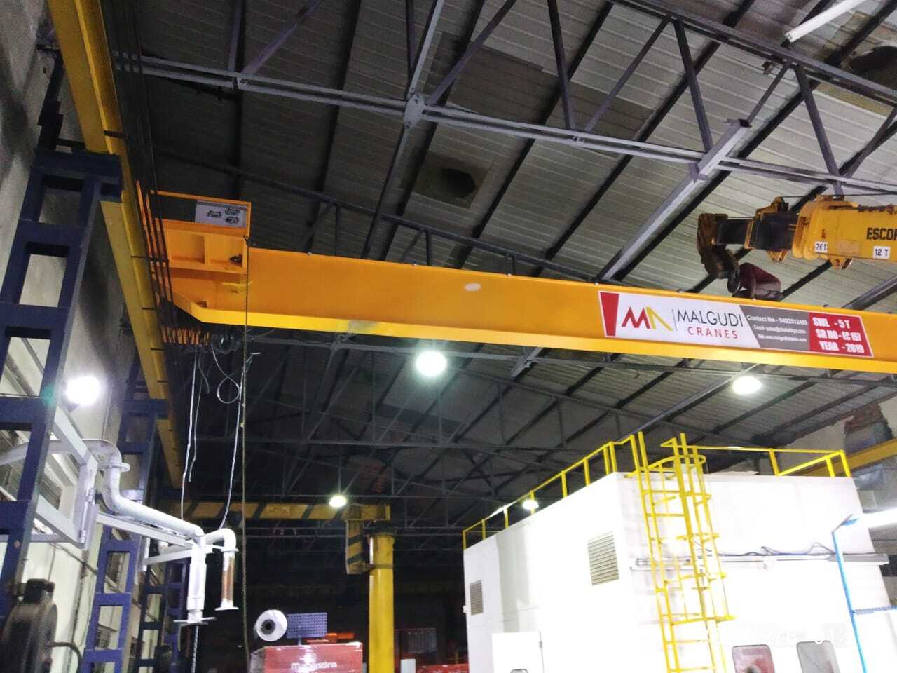 Single Girder Eot Crane - Color: Yellow