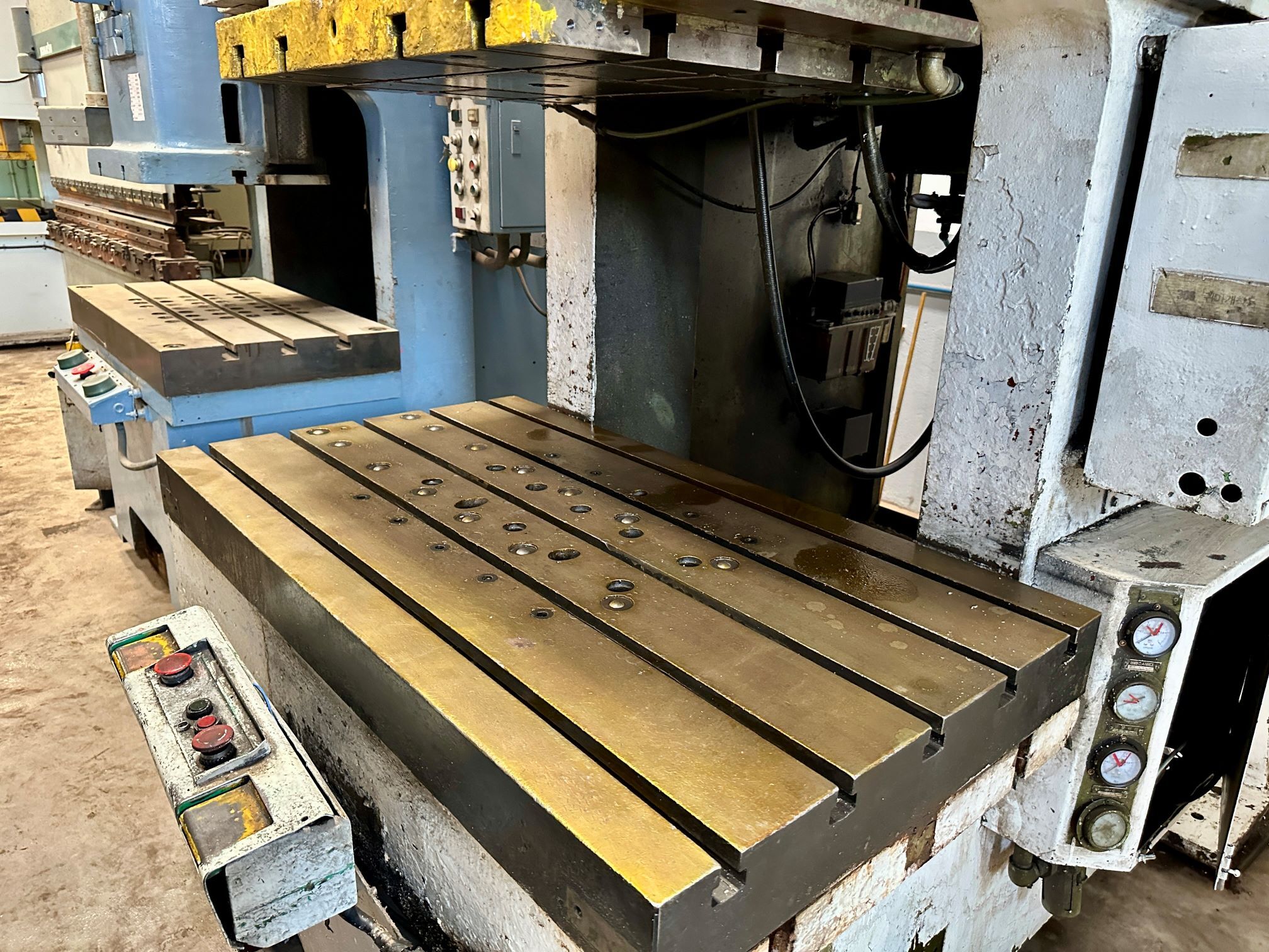 1428 Ssangyong C Frame Single Crank Press