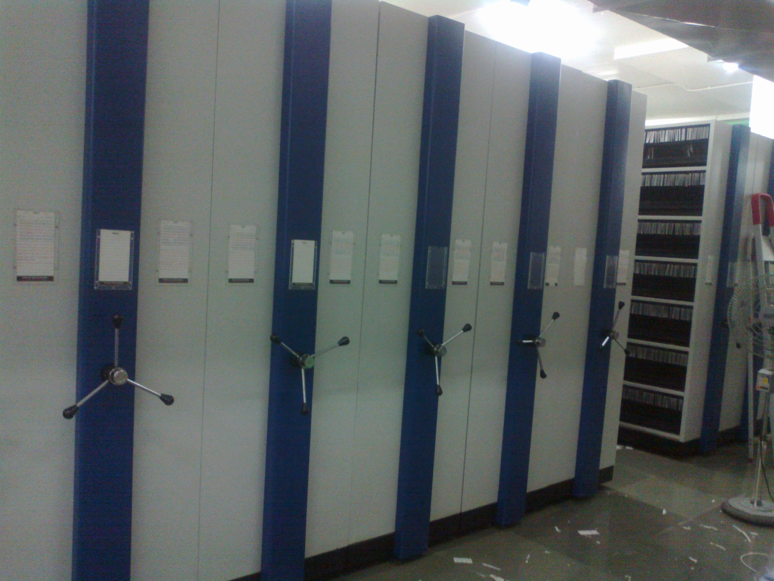 Industrial Mobile Compactor - Application: Commercial